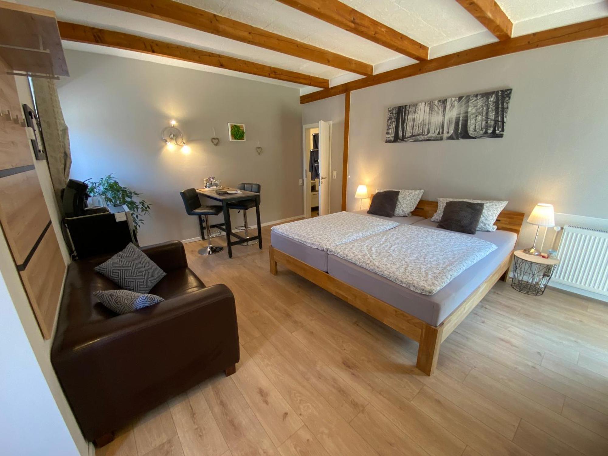 Grosses Doppelzimmer Mit Eigenem Bad Und Kuehlschrank, Frisch Saniert Friedrichskoog Exterior foto