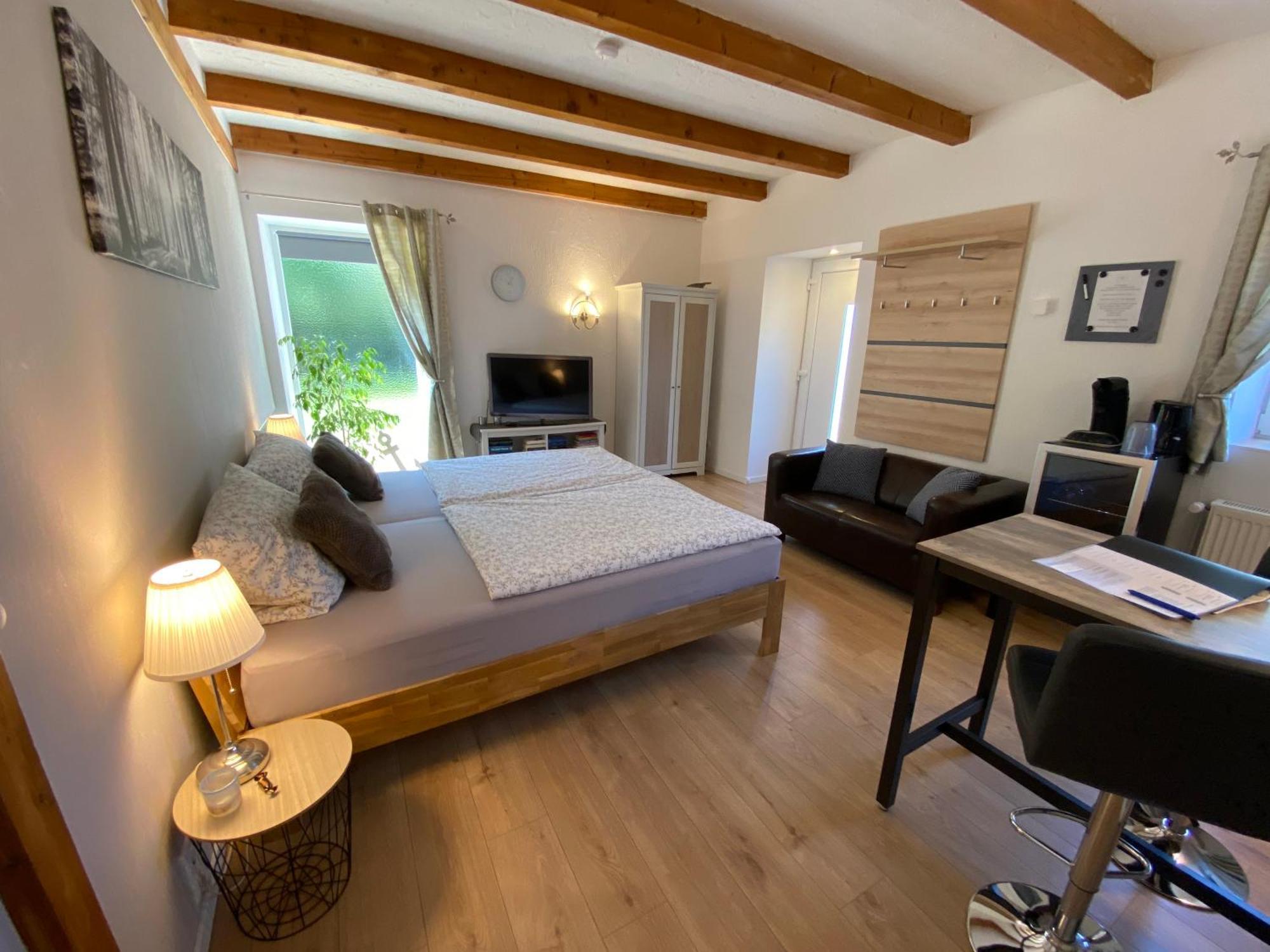 Grosses Doppelzimmer Mit Eigenem Bad Und Kuehlschrank, Frisch Saniert Friedrichskoog Exterior foto